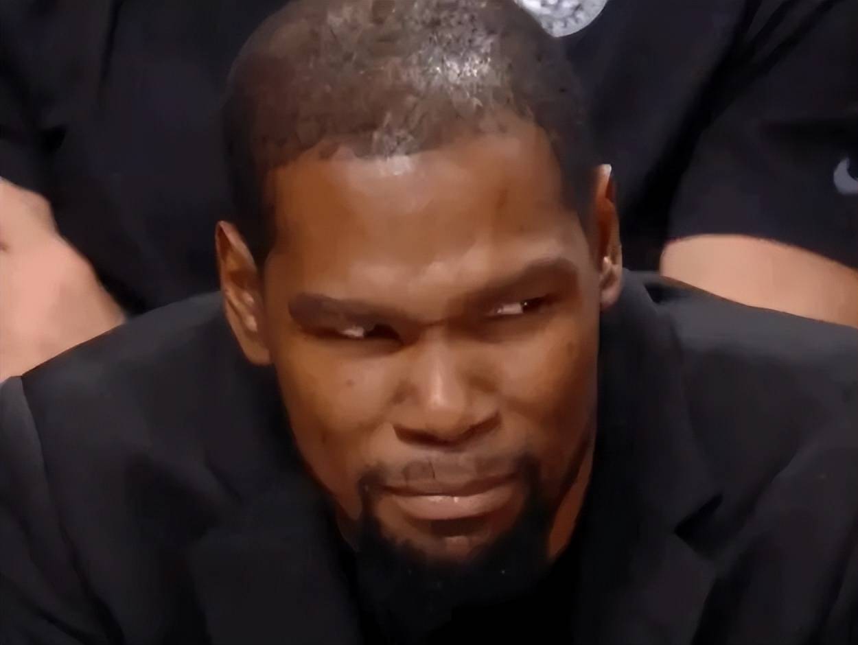 九游体育-杜兰特遭遇七持续失利，加拿大队教练压力巨大！再创辉煌时刻-九游体育